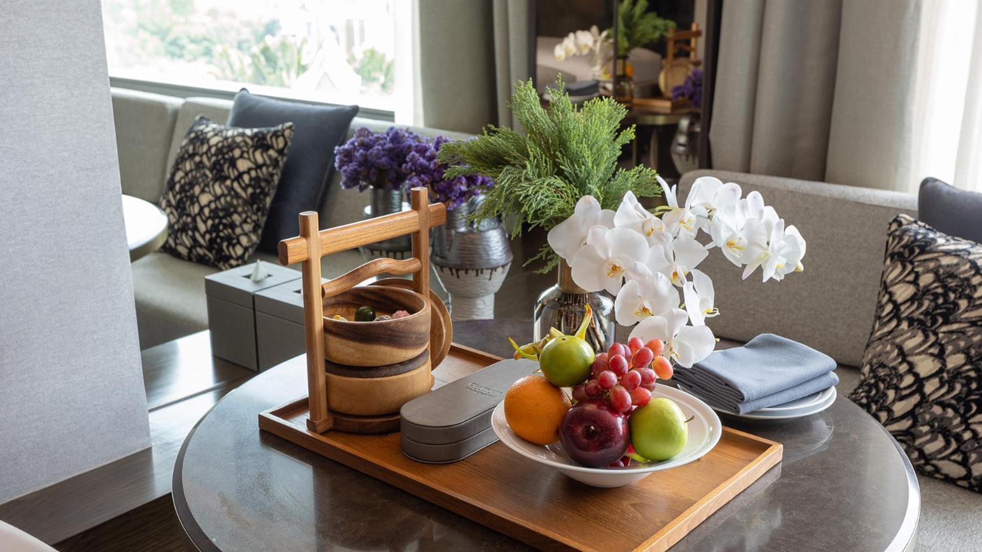 Chatrium Grand Бангкок Экстерьер фото Fruit tray